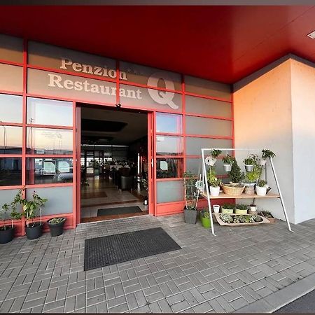 Penzión***Q Zvolen Exterior foto